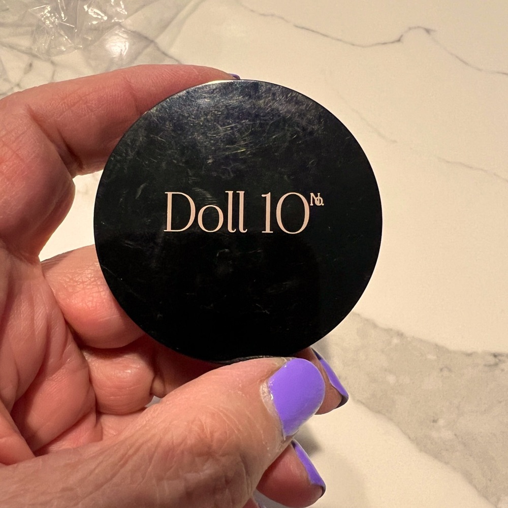 Doll 10 H2Glow Champagne Highlighter